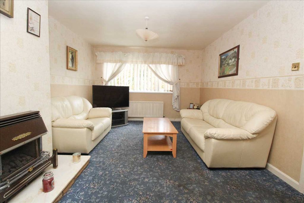 Property photo 3 of 13 Living Room