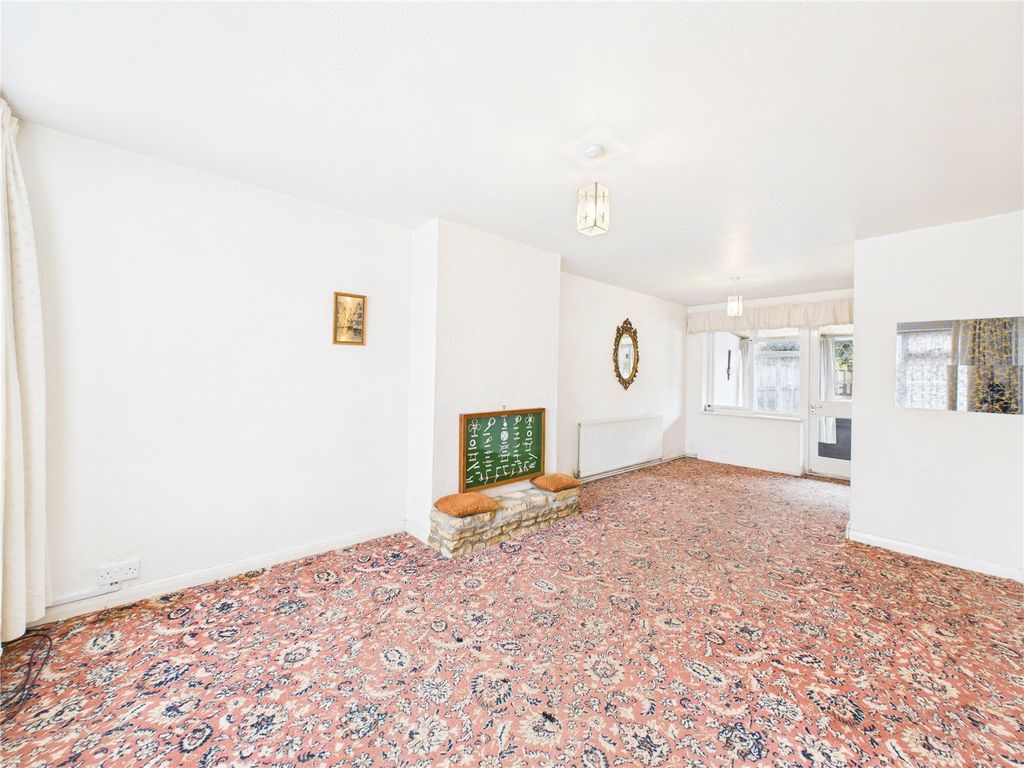 Property photo 2 of 21 Picture No. 05