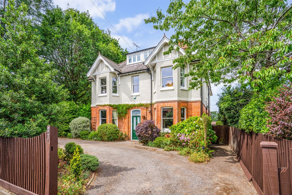 Property photo 1 of 30