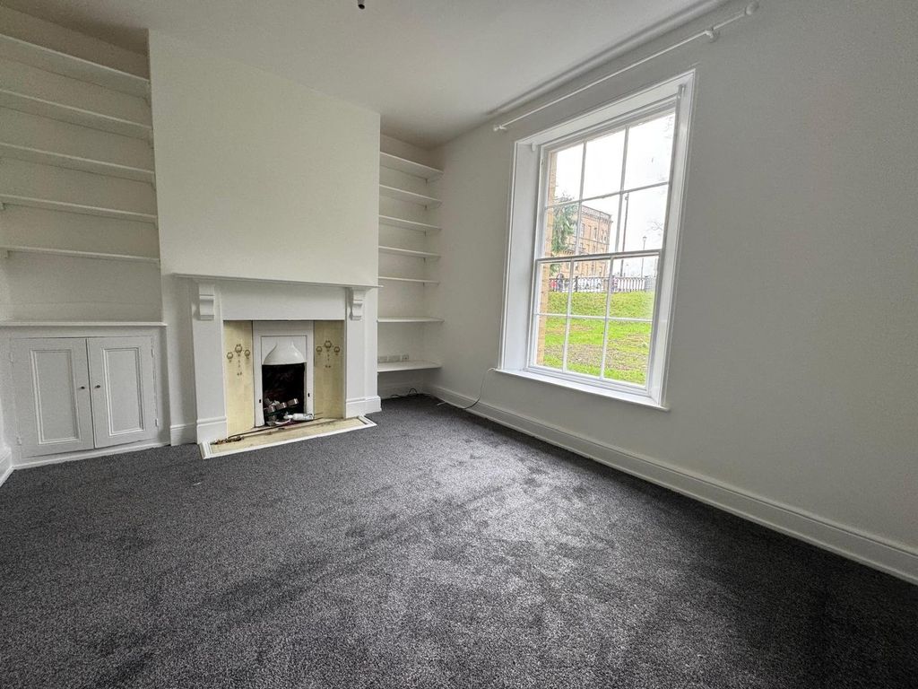 Property photo 2 of 8 Picture No. 09