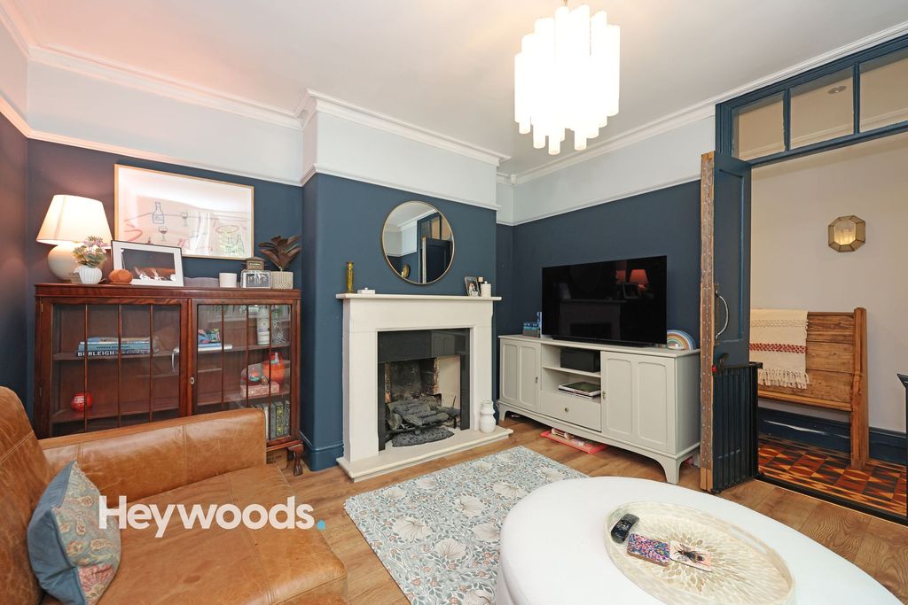 Property photo 2 of 46