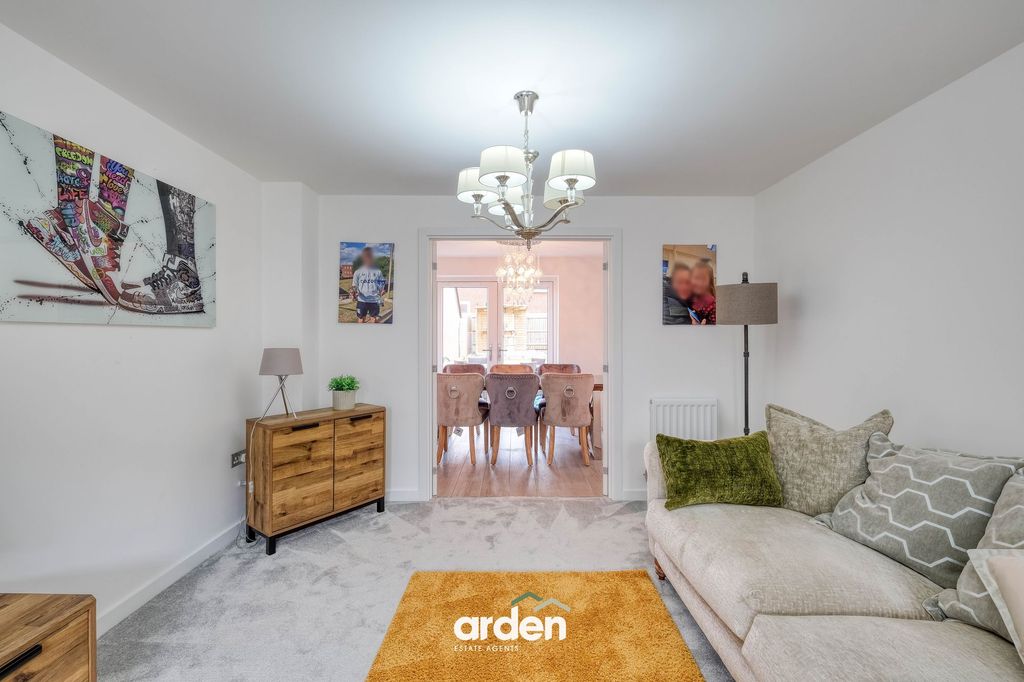 Property photo 3 of 32