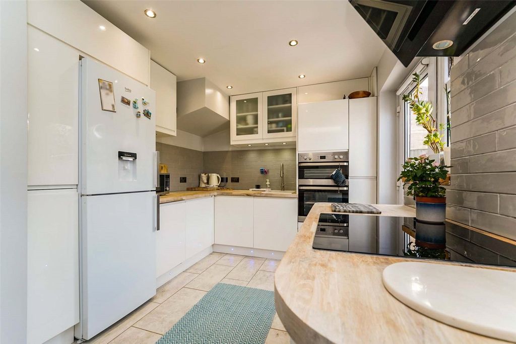 Property photo 3 of 11 Picture No. 01