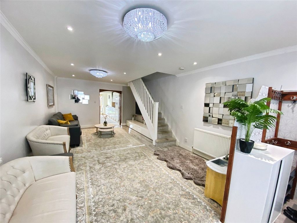 Property photo 2 of 13 Picture No. 10