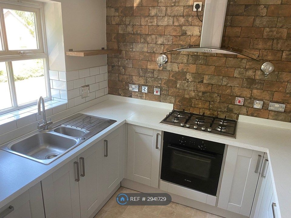 Property photo 2 of 13 Kitchen