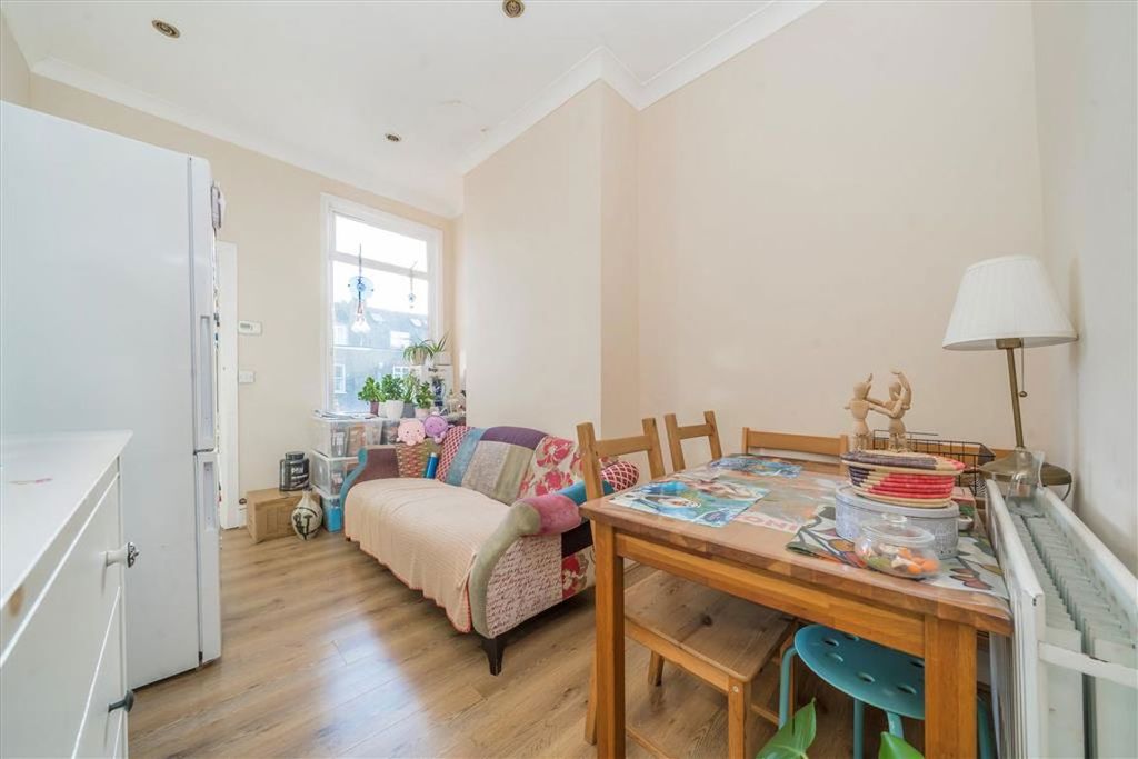 Property photo 2 of 3