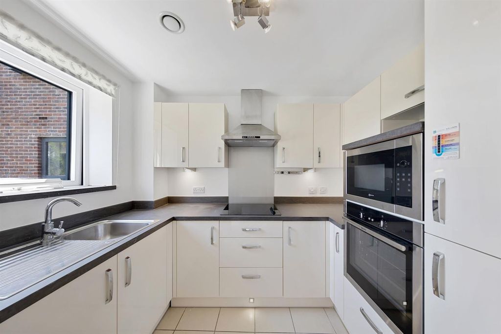 Property photo 3 of 11 04-152A72E7-8634-44Ff-Aa92-7B5ce5811Fb5Pfmcs - 34