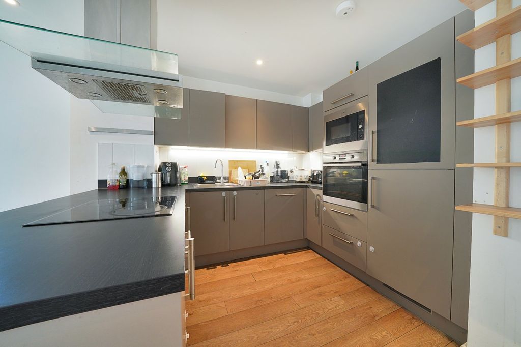 Property photo 3 of 18 Picture No. 05