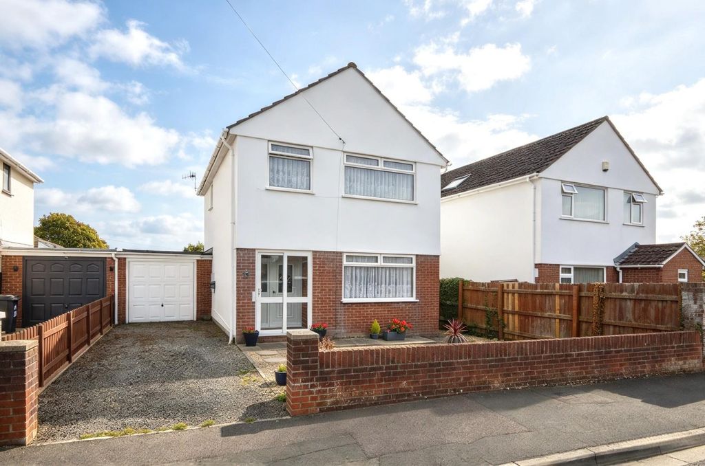 Property photo 1 of 15