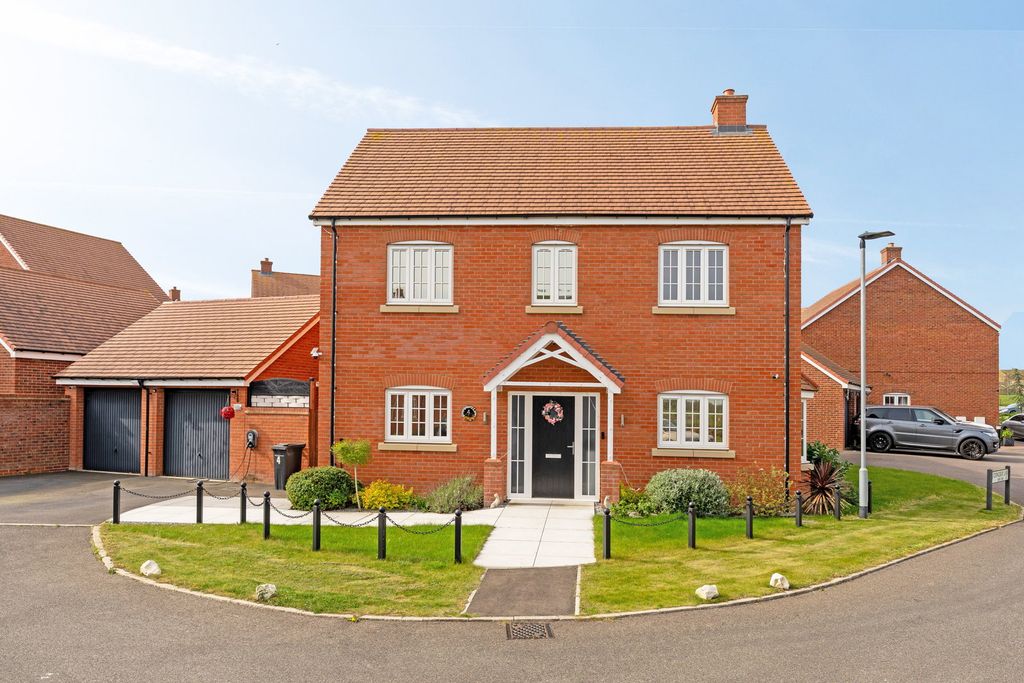 Property photo 1 of 25