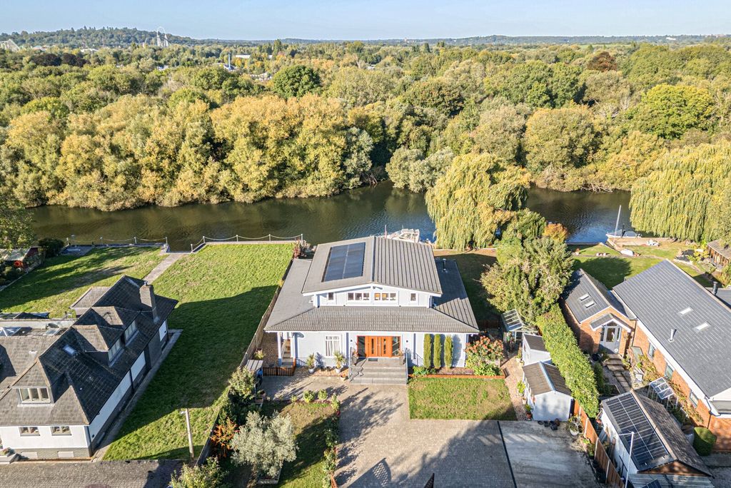 Property photo 2 of 25 Picture No. 38