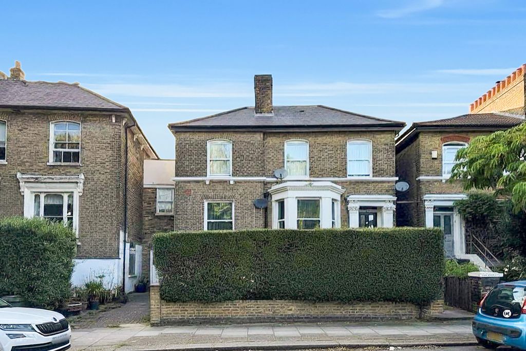 Property photo 1 of 13