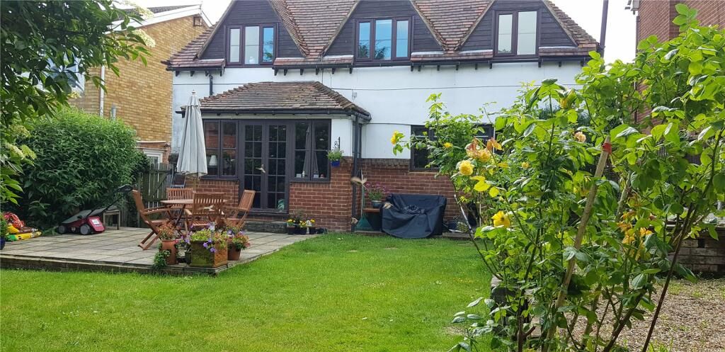 Property photo 1 of 11