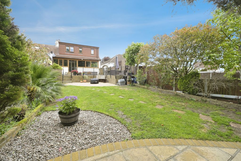 Property photo 3 of 22 Pbox-Img.Jpg