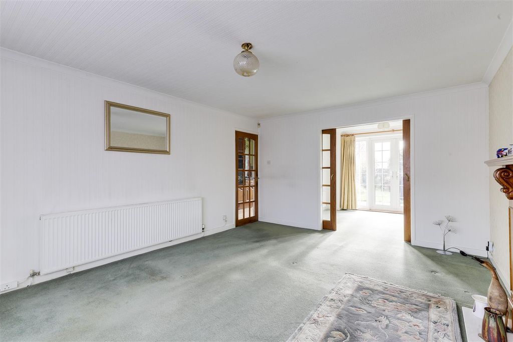 Property photo 3 of 23 470.Jpg