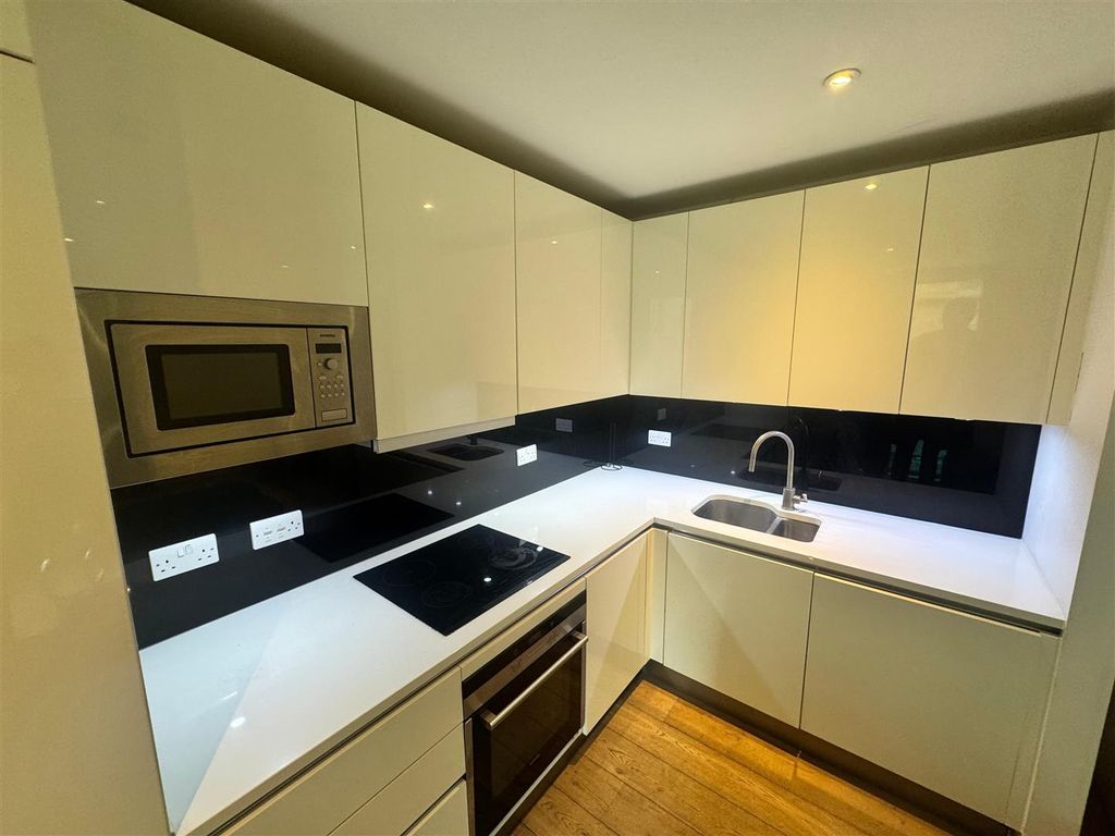 Property photo 3 of 10 Whatsapp Image 2025-11-05 At 12.53.51 (3).Jpeg