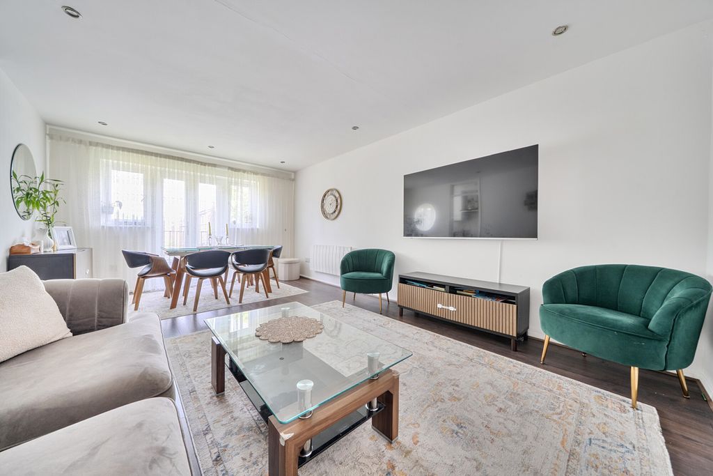 Property photo 1 of 27 1464074-5-6A0B11F...