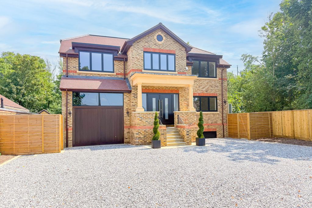 Property photo 1 of 26