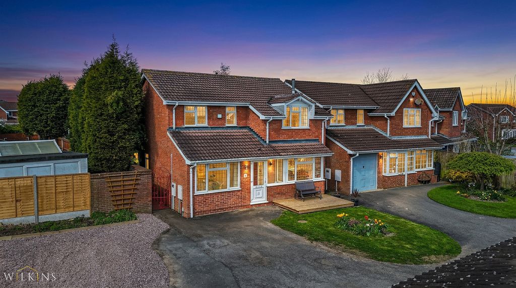 Property photo 1 of 39 Photograph