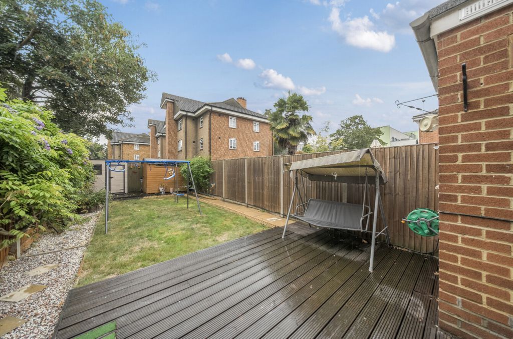 Property photo 3 of 23 1334227-21-689Cb50c4E088