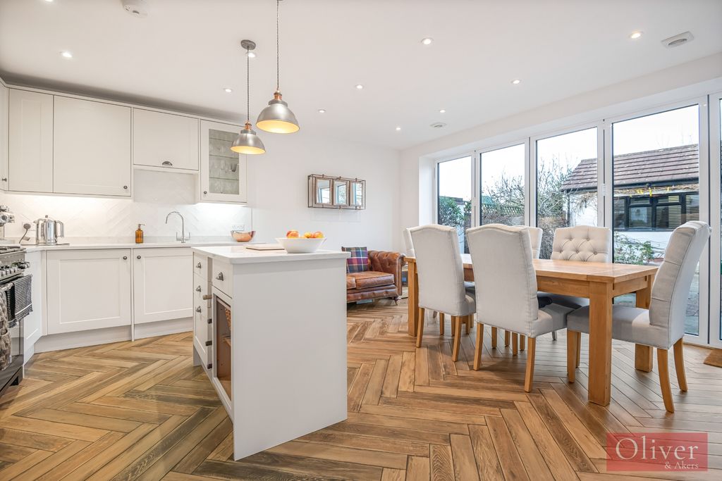 Property photo 2 of 26 Photo 3