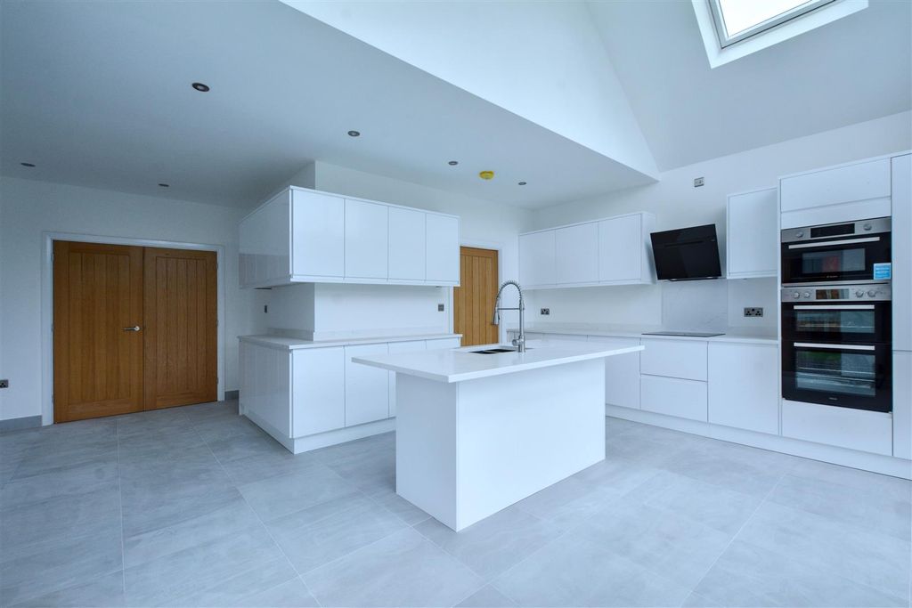 Property photo 2 of 36 Kitchen Diner_3.Jpeg