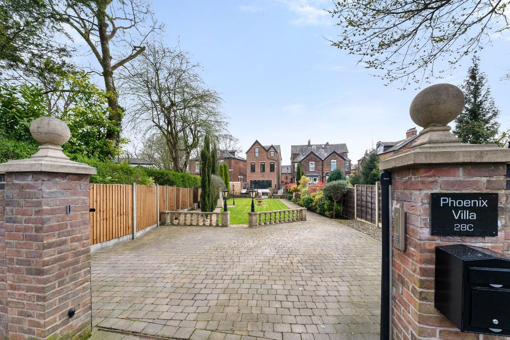 Property photo 1 of 48 Picture No. 62