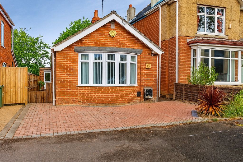 Property photo 1 of 20 Picture No. 24