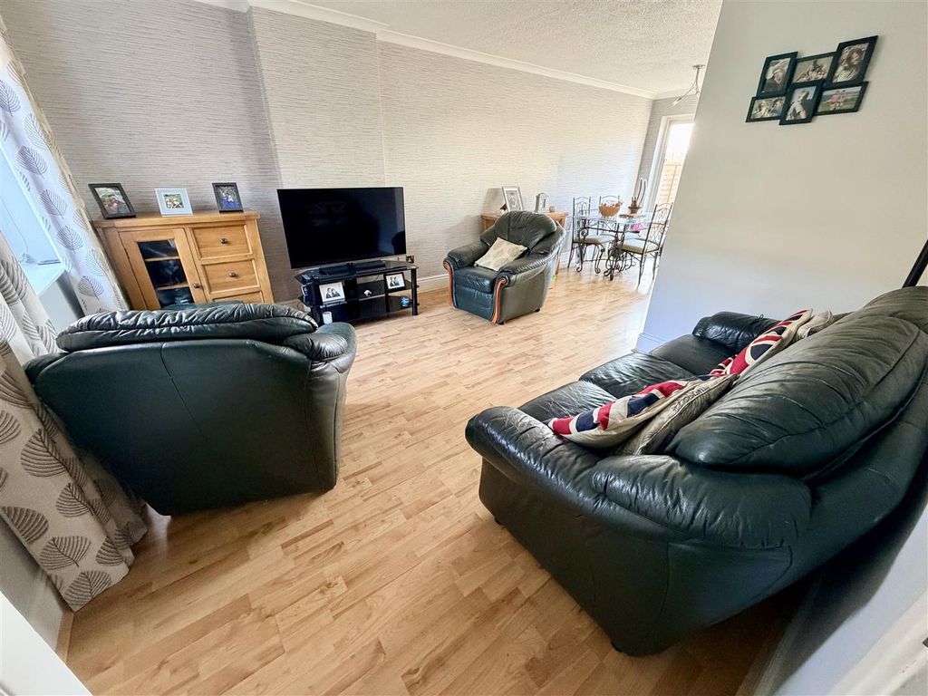 Property photo 3 of 13 Img_0562.Jpeg