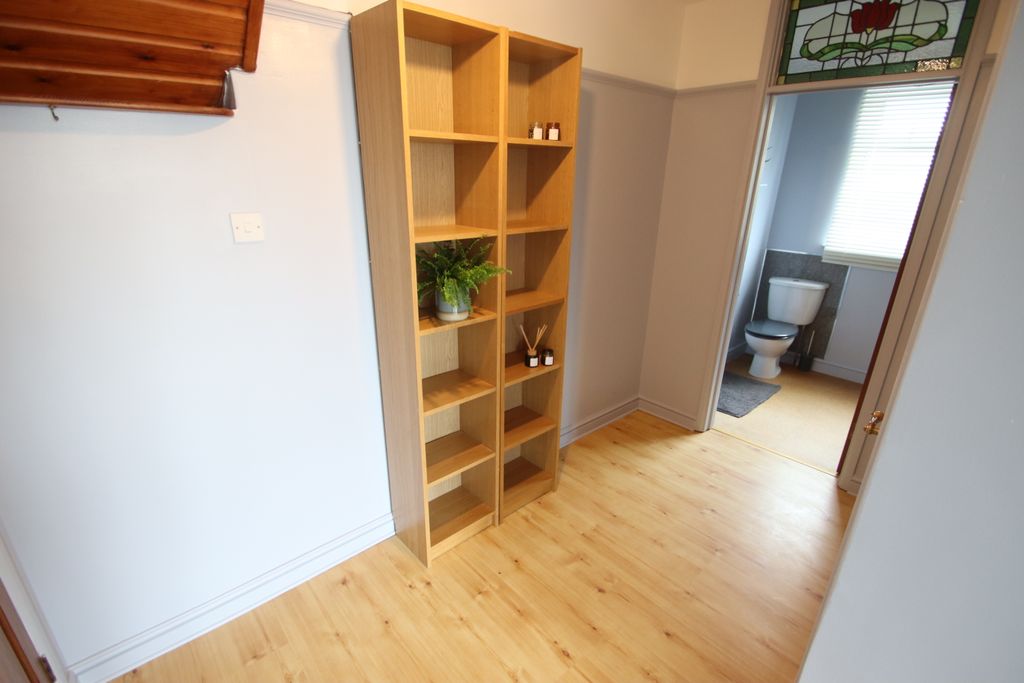 Property photo 3 of 12 Gallery