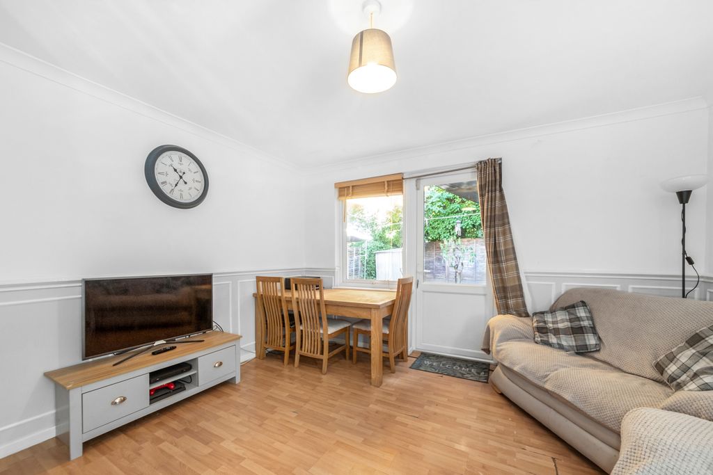 Property photo 1 of 12 Img_6542