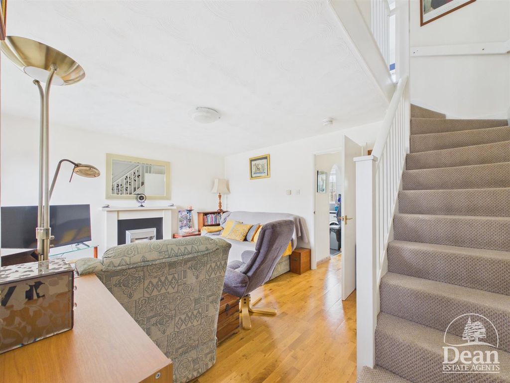 Property photo 3 of 16