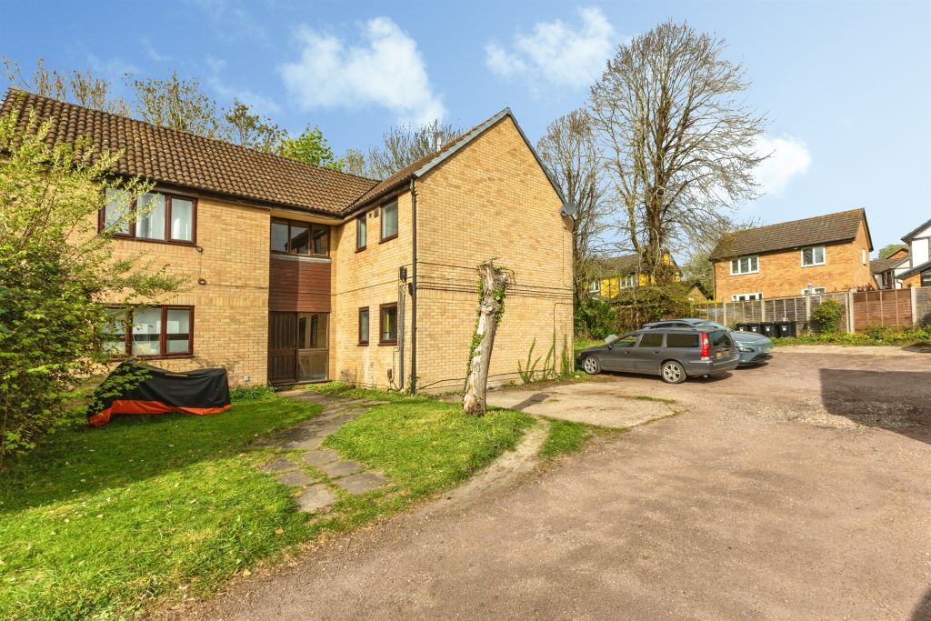 Property photo 2 of 12