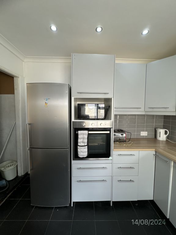 Property photo 2 of 17 Gallery