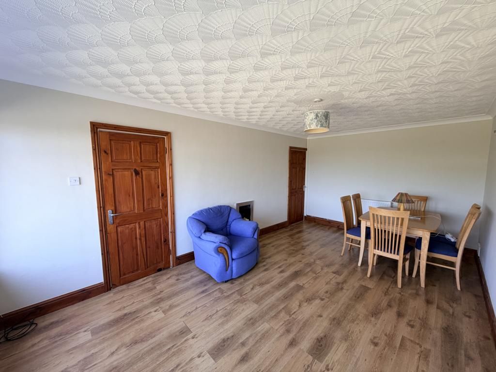 Property photo 3 of 10 Dining Room