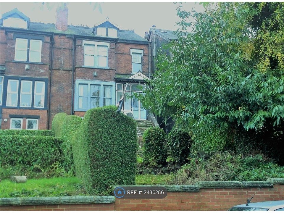 Property photo 2 of 12