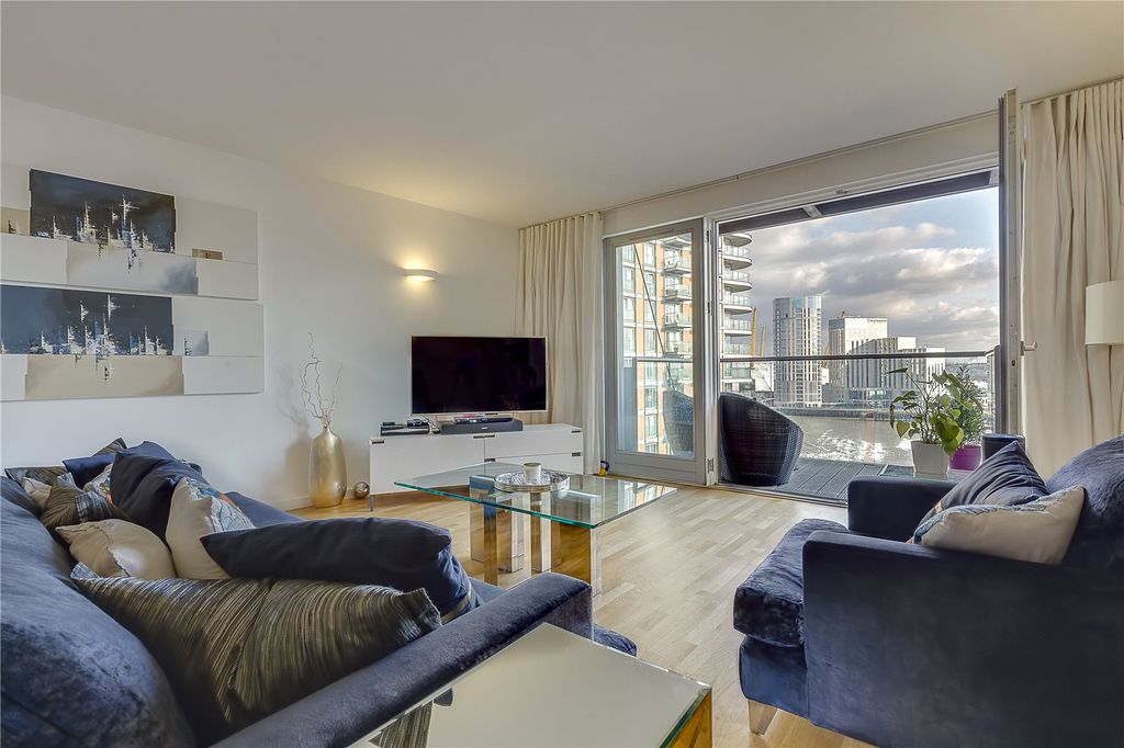 Property photo 3 of 11 Photo 3