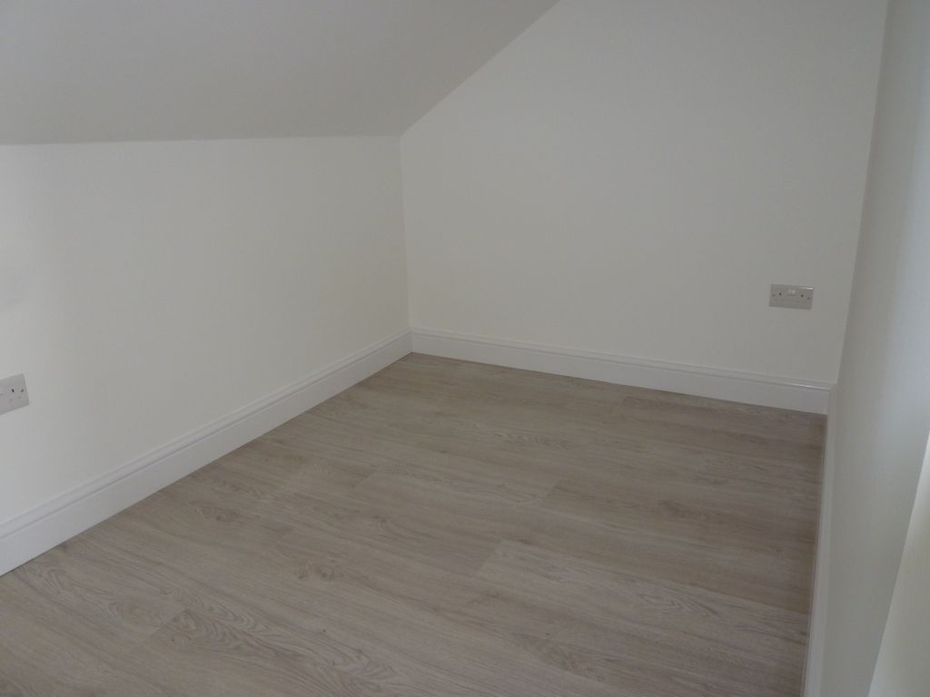 Property photo 3 of 5 Gallery