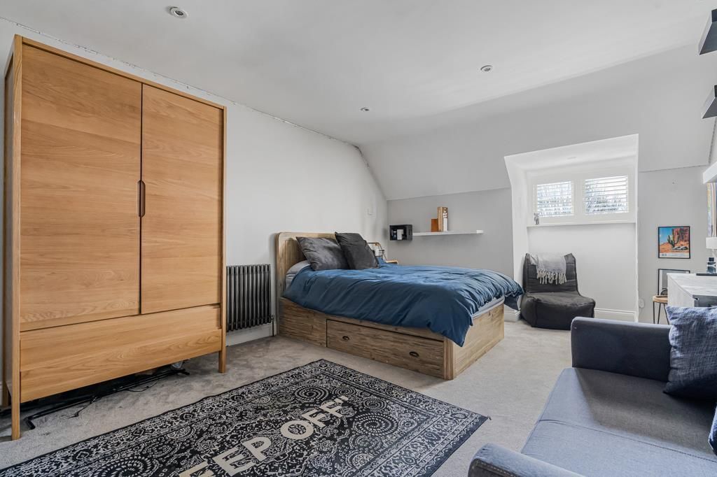 Additional image 38 of 6 bed property for saleHollydell, Hertford SG13