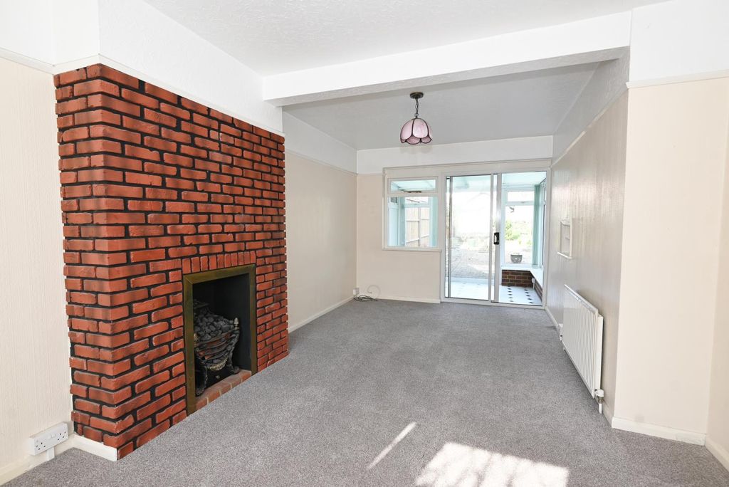 Property photo 3 of 14