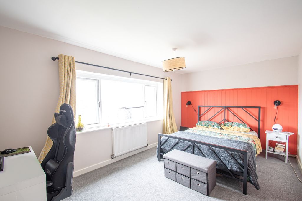 Property photo 2 of 16 Picture No. 03