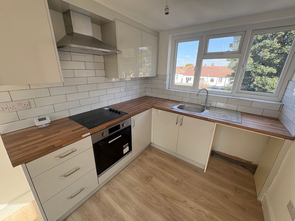 Property photo 1 of 8 Img_4341