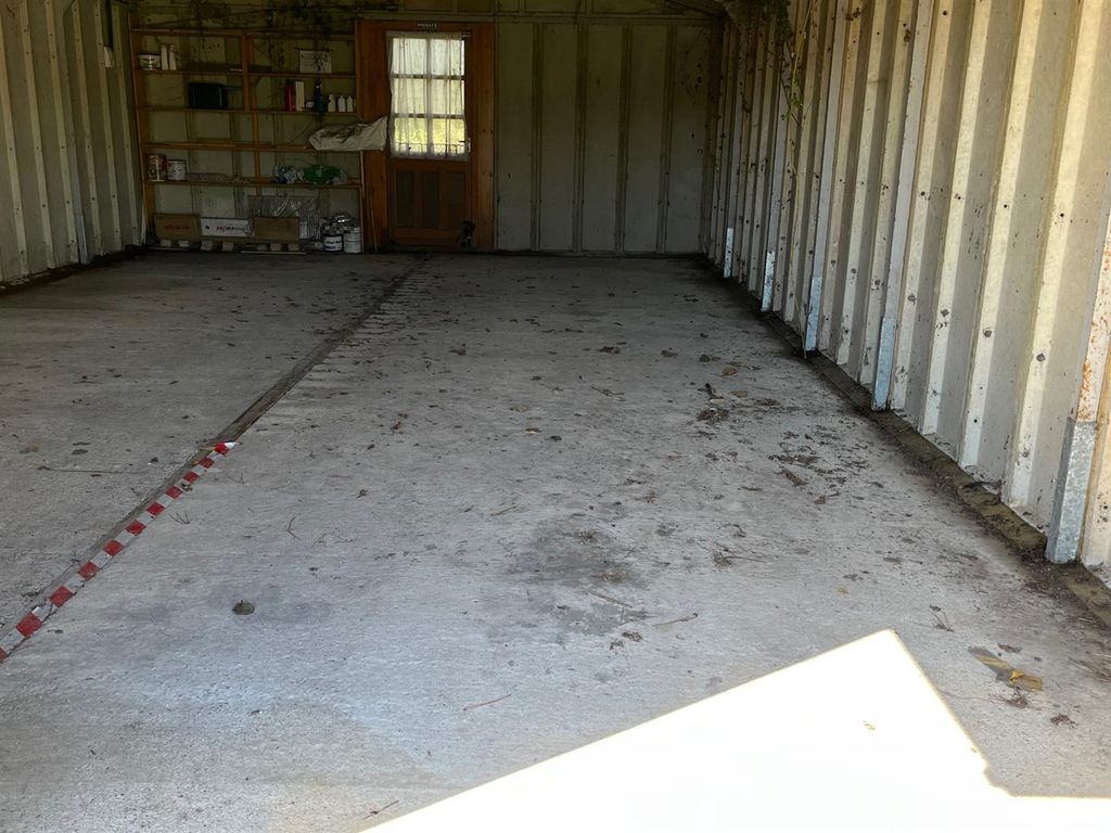Property photo 3 of 4 Photo 2 Internal.Jpg