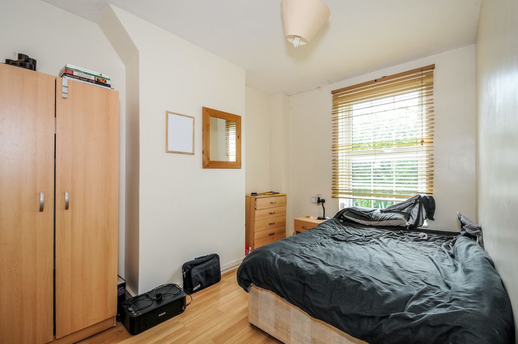 Property photo 3 of 4