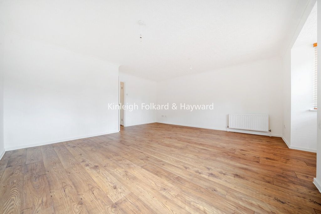 Property photo 3 of 7 Picture No. 02