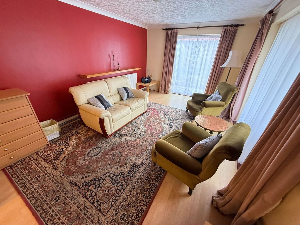 Property photo 3 of 23