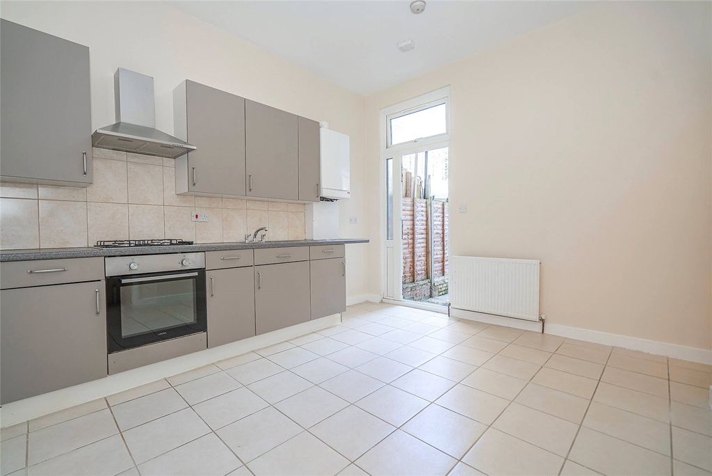 Property photo 3 of 18 Kitchen A