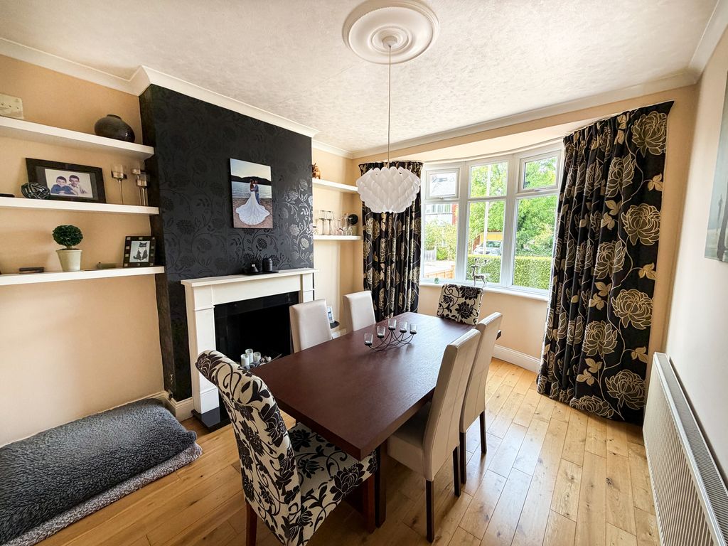 Property photo 3 of 22 Dining Room