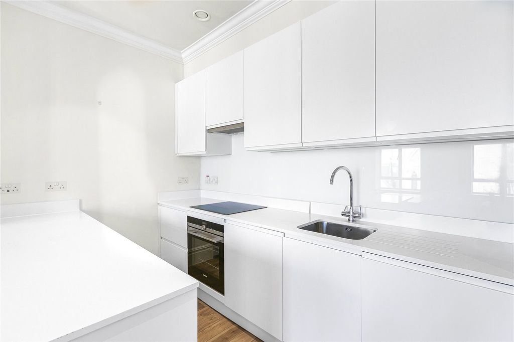 Property photo 3 of 20 Picture No. 28