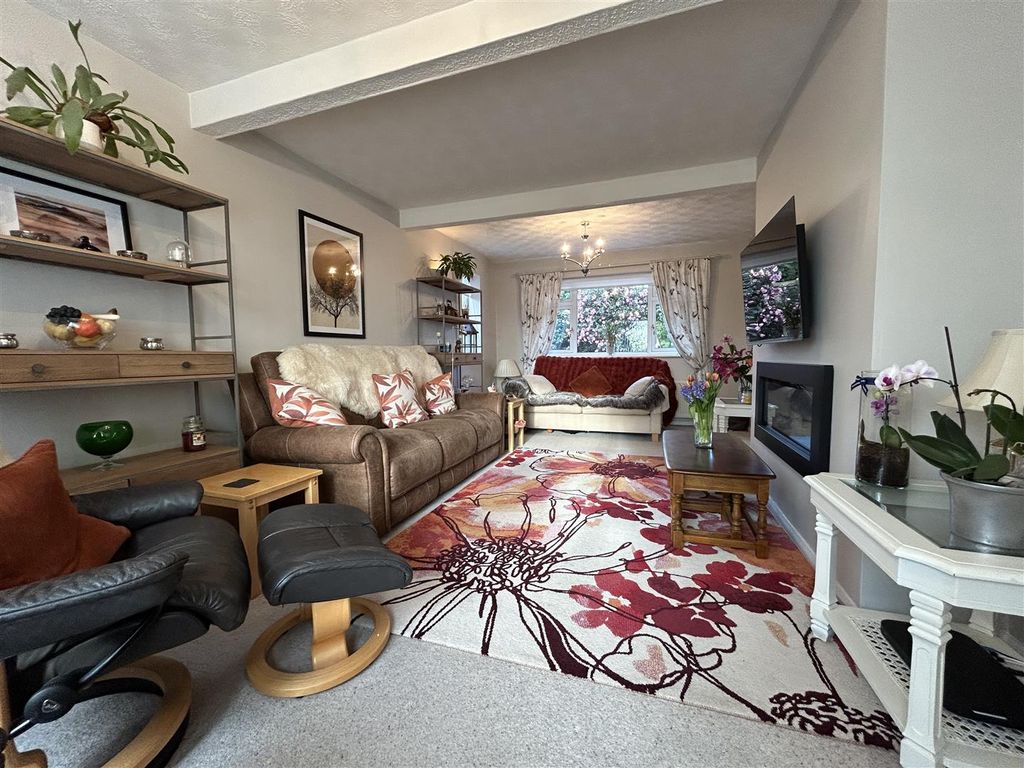 Property photo 2 of 11 Img_9402.Jpeg